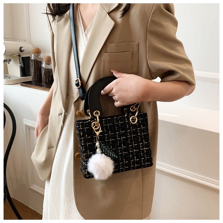 小香风戴妃包 #B10